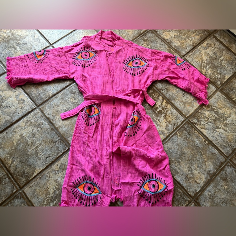 Pink Eye-Patterned Kaftan